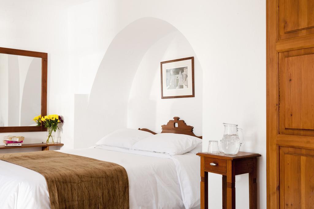 Vista Mare Suites Imerovigli  Room photo
