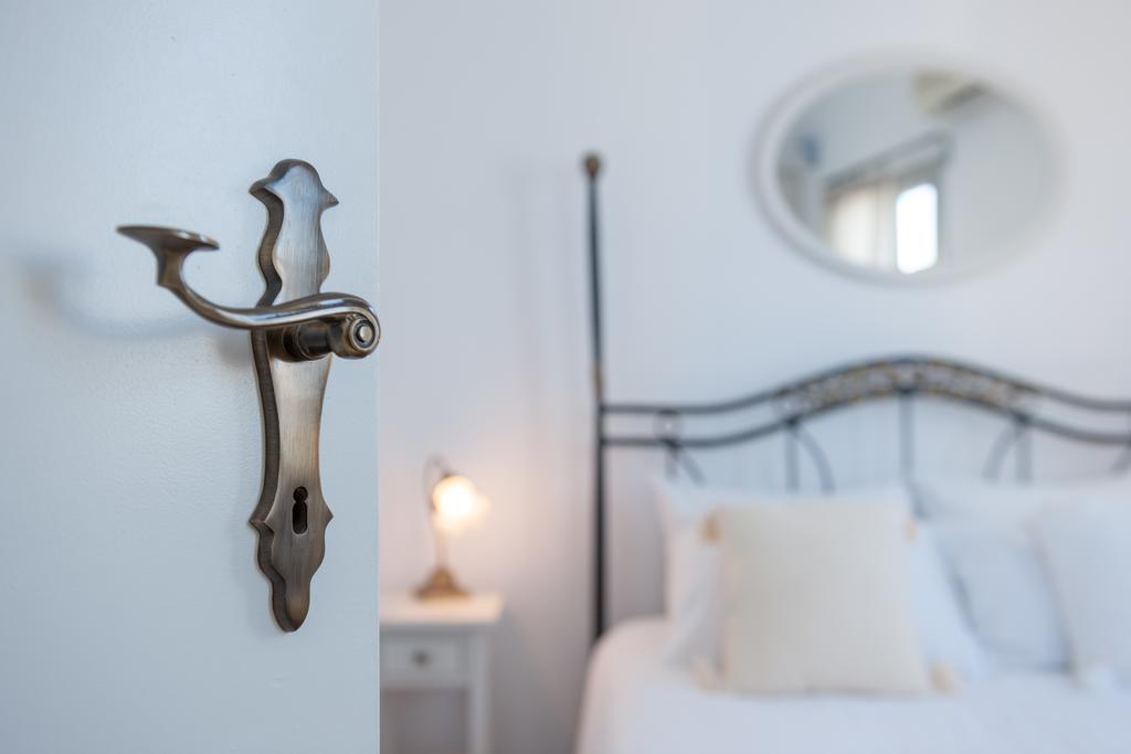 Vista Mare Suites Imerovigli  Room photo